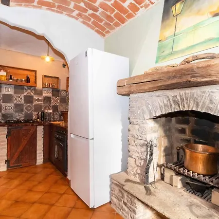 בית נופש Casa Delle Foglie Sussurranti
