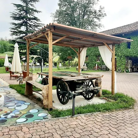Casa Delle Foglie Sussurranti Holiday home *