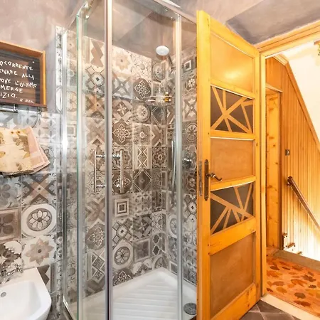 Casa Delle Foglie Sussurranti *