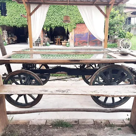 בית נופש Casa Delle Foglie Sussurranti אסטי