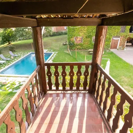 בית נופש Casa Delle Foglie Sussurranti