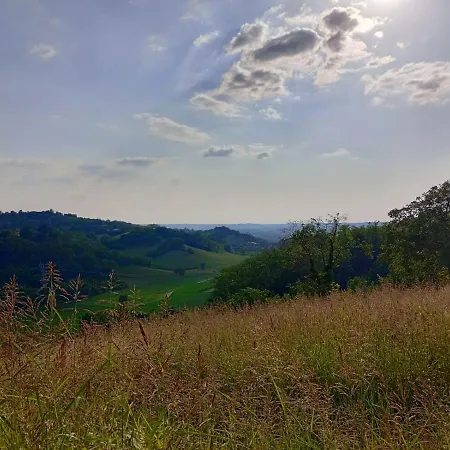 Casa Delle Foglie Sussurranti * Asti