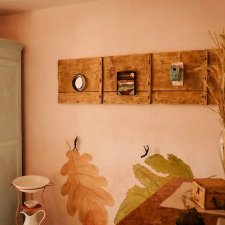 Casa Delle Foglie Sussurranti בית נופש אסטי
